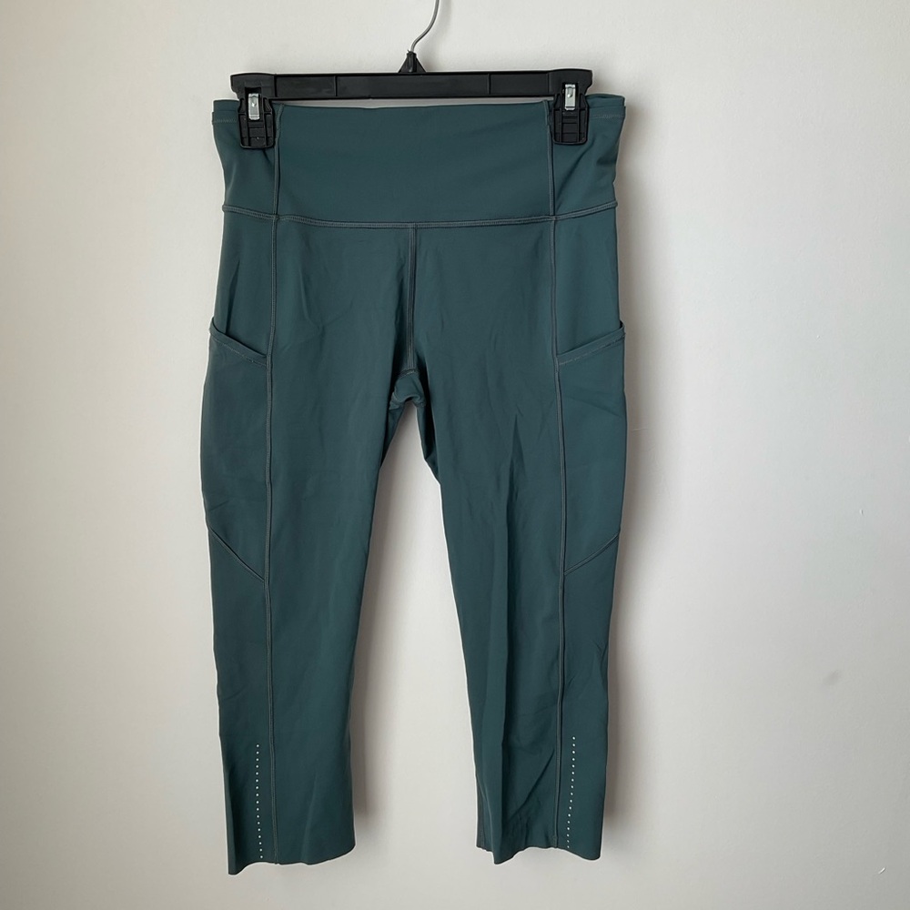 Lululemon Athletica High-Waisted Leggings size 8